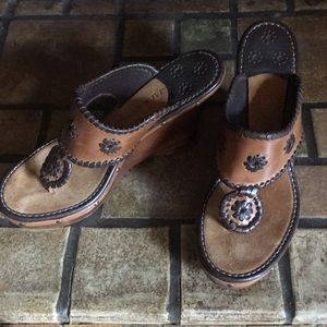 Jack Roger Wedge Sandals - 9